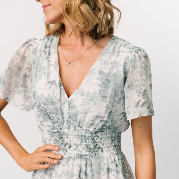 Baltic Born Birdie Maxi Dress | White + Sage Floral Size 1XL1XL - Picture 5 of 5